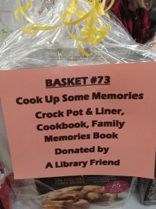 Cook Up Some Memories Crock Pot & Liners, Cookbook and Family Memories book